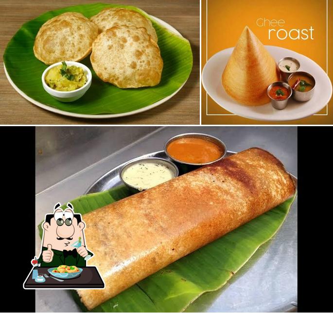This is the photo depicting food and beverage at ஸ்ரீ மீனாட்சி உணவகம்
