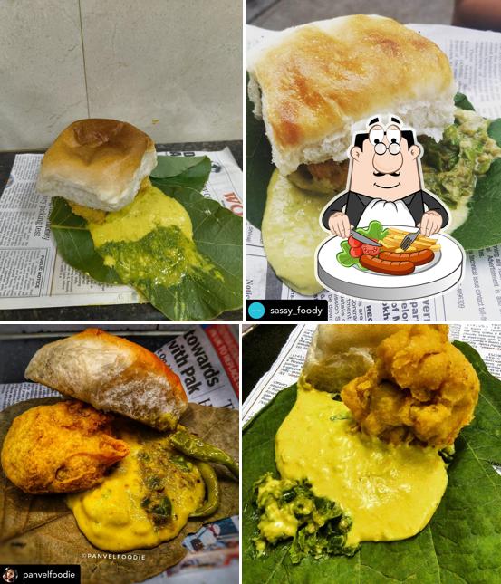 Food at Gajanan Vada Pav Thane Station (W)