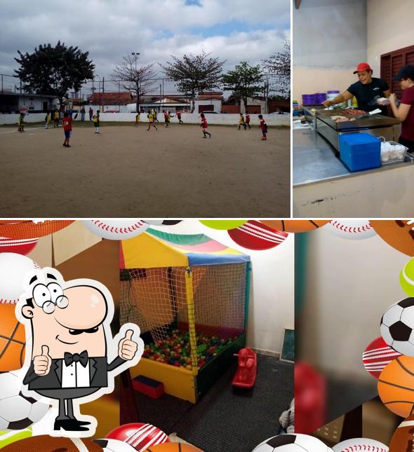 See this picture of Fabiao Lanches