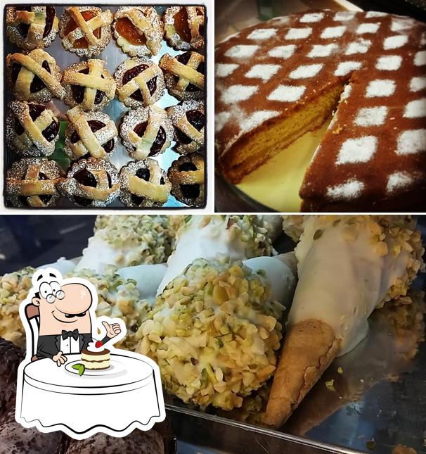 Nuvola Blu Bar Pasticceria propone un'ampia varietà di dolci