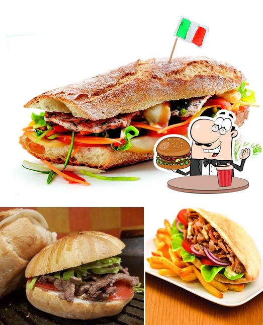 Ordina un hamburger a KEBAB STREET FOOD