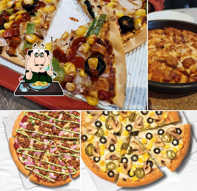 Meals at Pizza Hut BM Road, Hassan