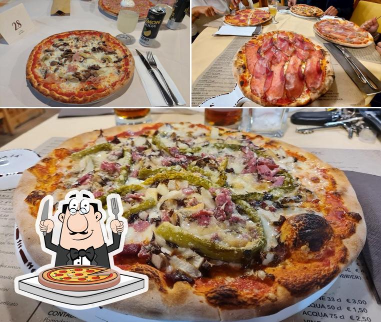 Prenditi tra le svariate varianti di pizza Prenditi tra le svariate varianti di pizza