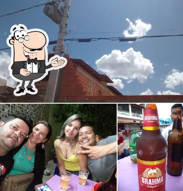 Look at this image of Bar do Dudu