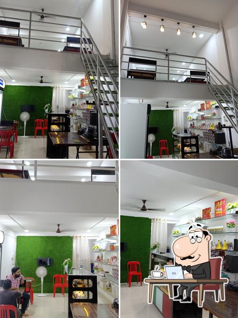 Swaraj cake & cafe shop