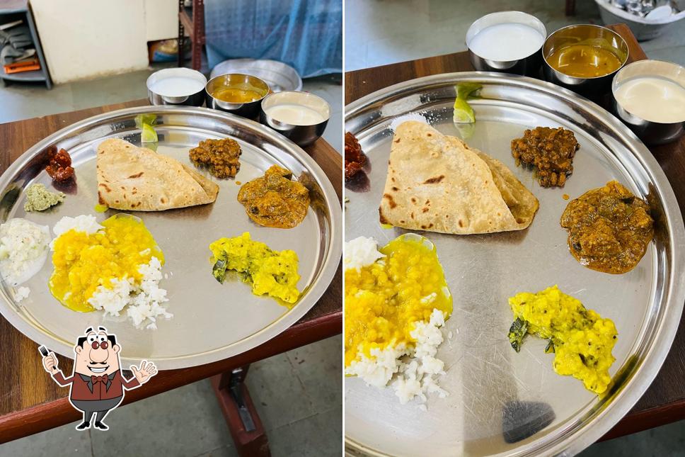 Meals at Swayampak Ghar