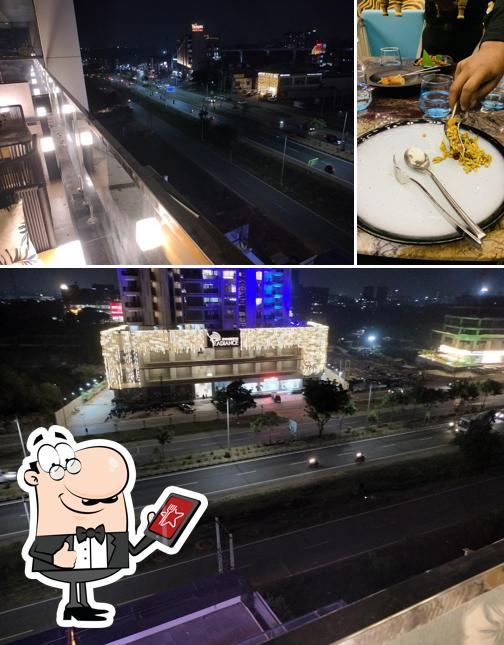 The image of THE VIBE-X RESTRO, CAFE & BANQUETS’s exterior and food