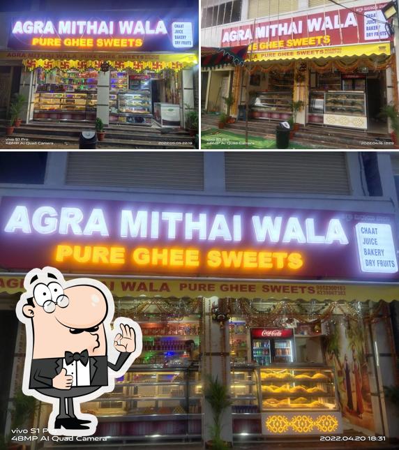 Here's a pic of AGRA MITHAI WALA
