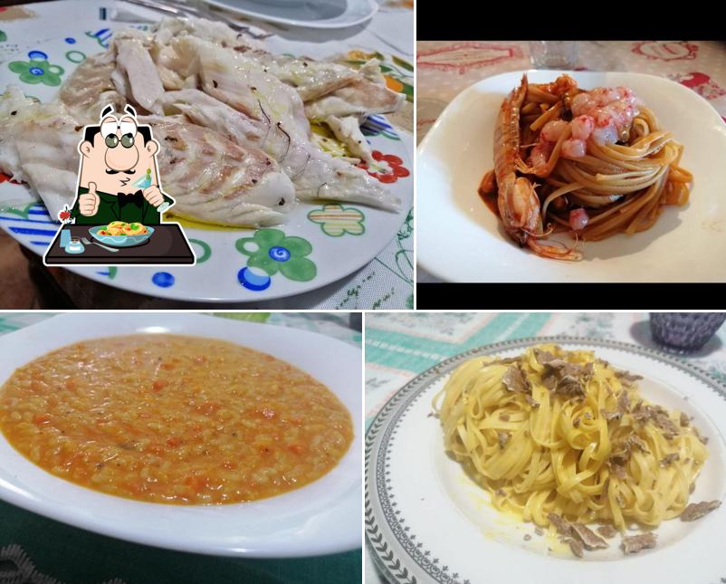 Cibo al Pasta Fresca fatta a mano Stalettì