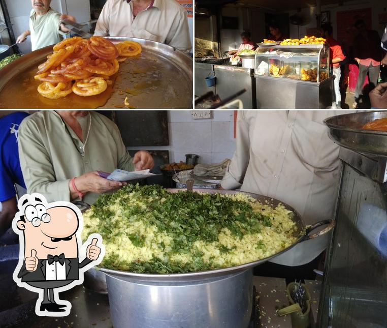 Sharma Chaat Bhandar