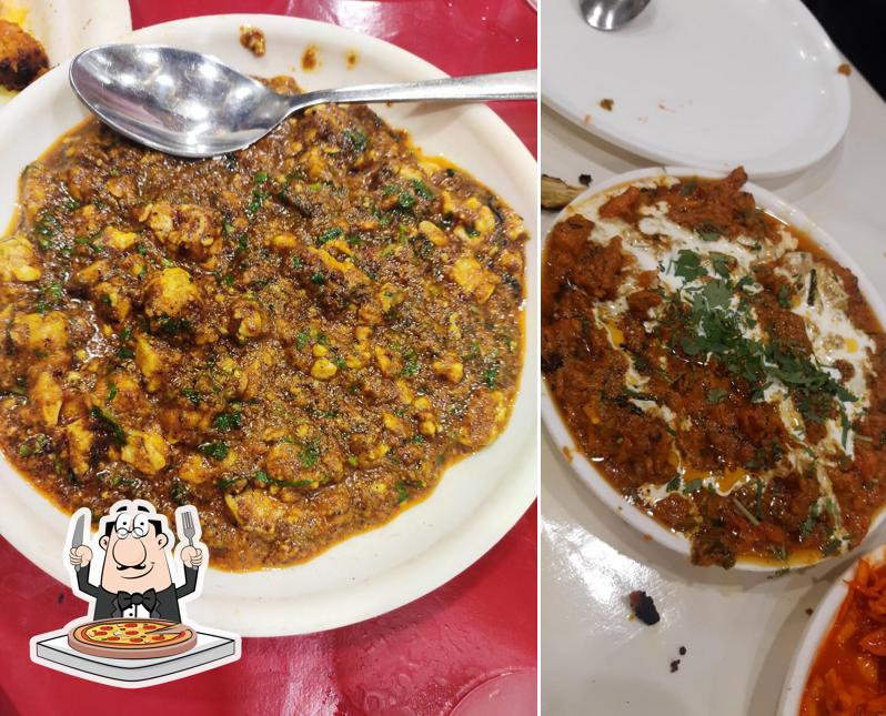 Get pizza at Pakiza Famous Tawa Fry