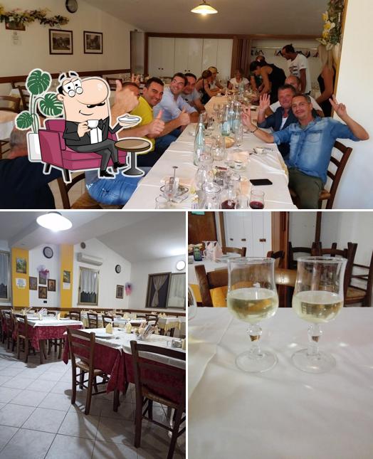 Dai un'occhiata agli interni di Trattoria Al Filò