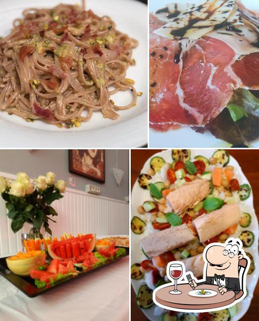 Cibo al Bar Sport Montale