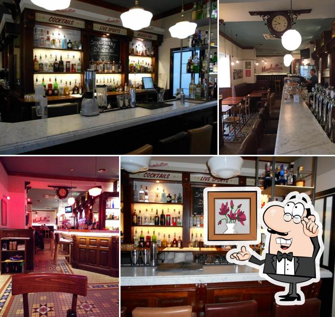 Dai un'occhiata agli interni di Manhattan Bar