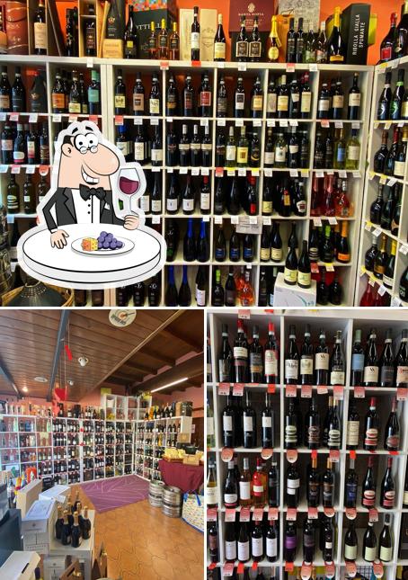 È gradevole prendersi un bicchiere di vino a L’Angolo del Vino di Fornasiero Davide