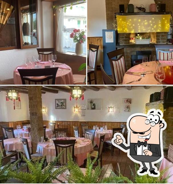 Gli interni di Restaurant Chinois Golden Dragon