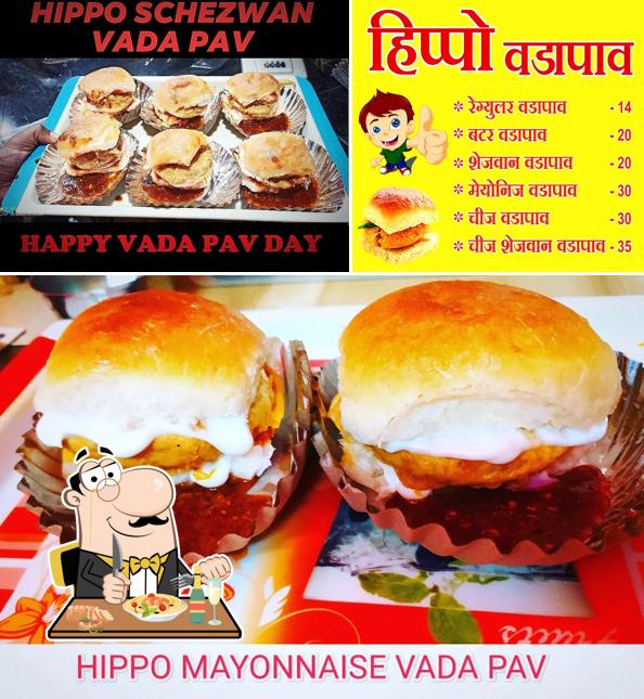 Food at HIPPO Vada Pav