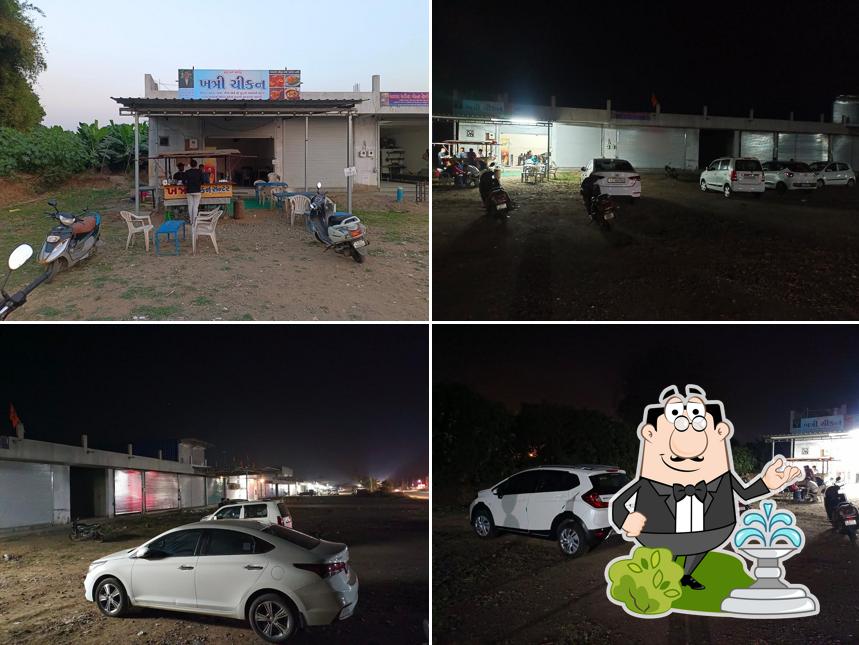 The exterior of Khatri Chicken