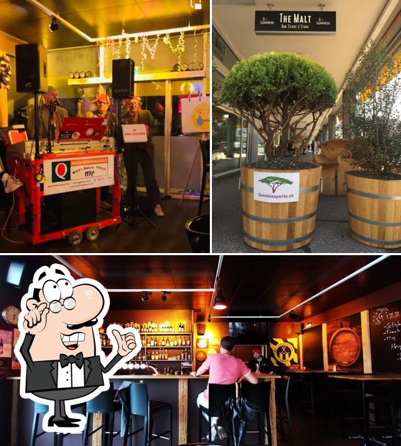 Dai un'occhiata agli interni di The Malt - Bar, Store & Stage