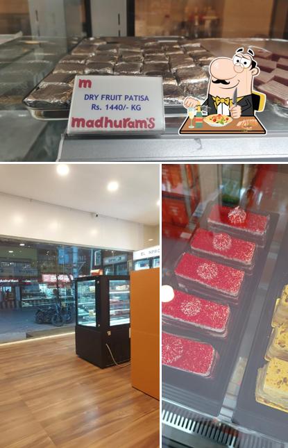 Food at Madhuram's