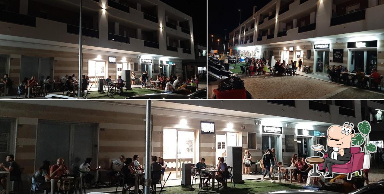 Gli interni di Bistrot 145