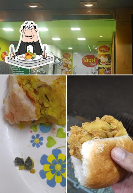 Food at Vidarbha Vadapav
