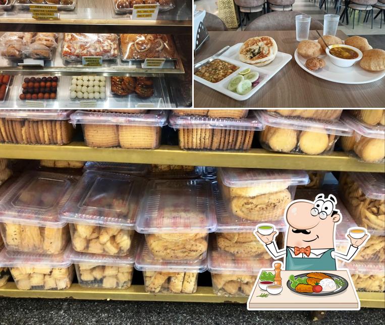 Food at Hira Sweets