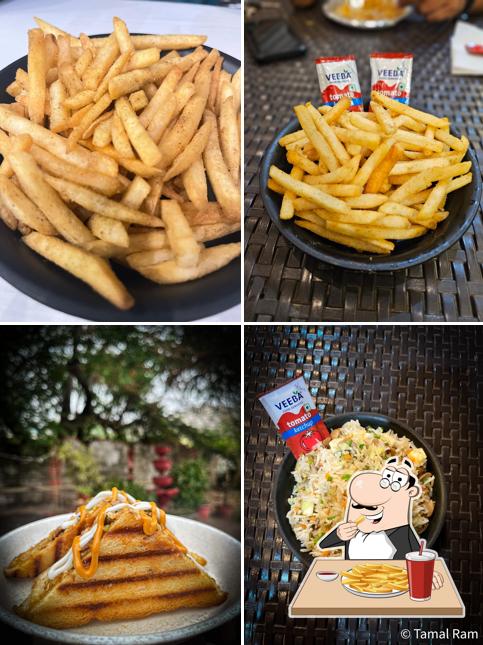 French fries at The Food Studio - Best Restaurant Best Café in Durg Bhilai