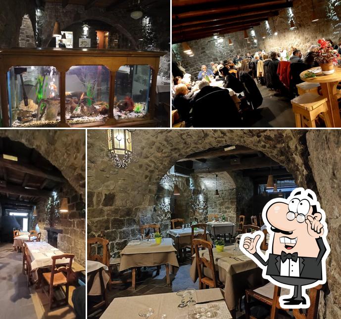 Dai un'occhiata agli interni di La Chimera Ristorante - Pizzeria