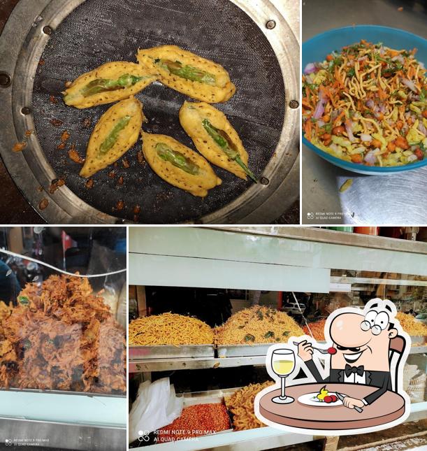 Food at Davanagere Bombat Mirchi Masala