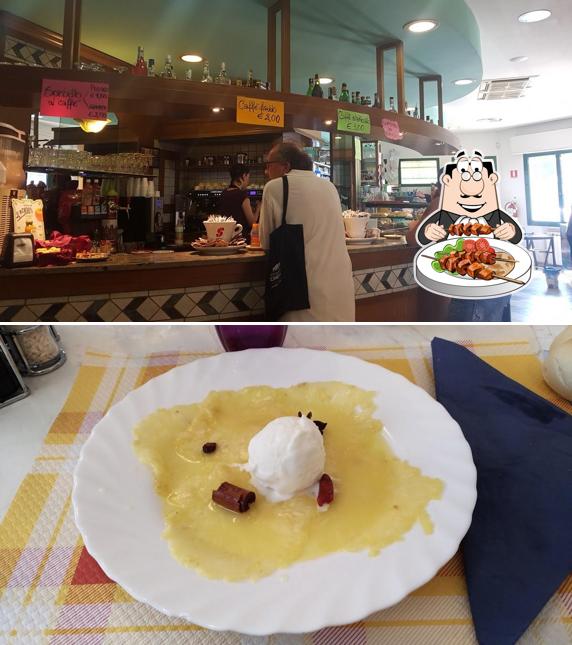 Cibo al Caffe e Pausa di Musto Pamela