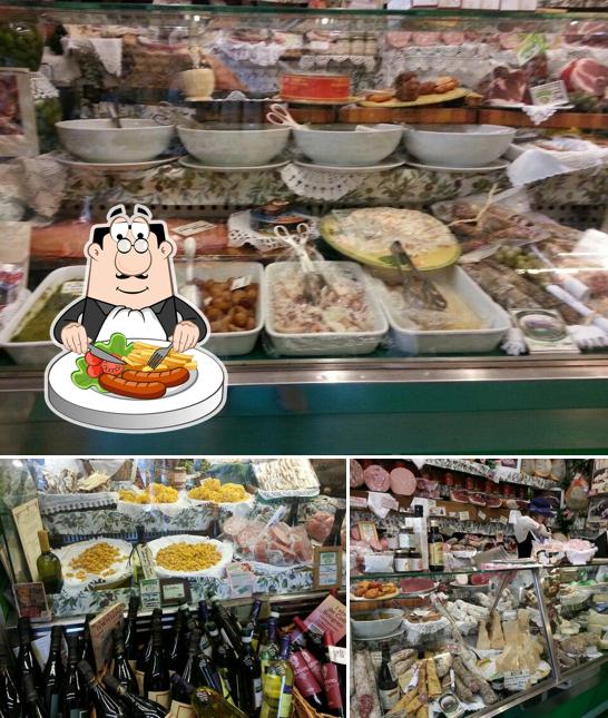 Tra le varie cose da Salumeria Dall'olio si possono trovare la cibo e bevanda