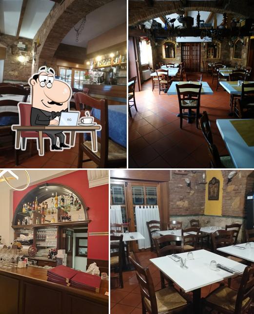 Gli interni di Trattoria Alpino