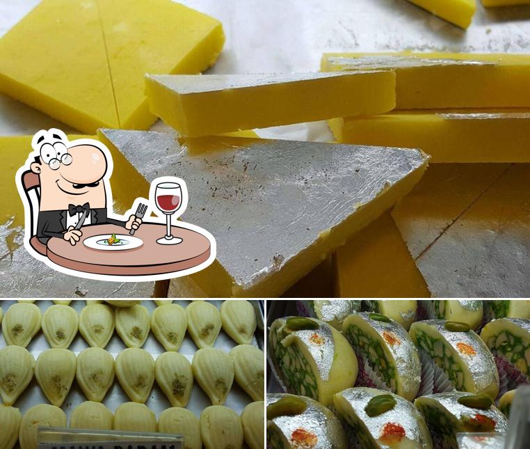 Food at Sri Venkateshwara Sweet-Meat Stall - Jayanagar