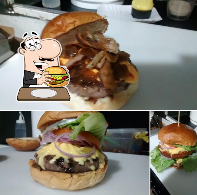 Hambúrguer em Filhos Da Fruta Food Trailer Burger Artesanal