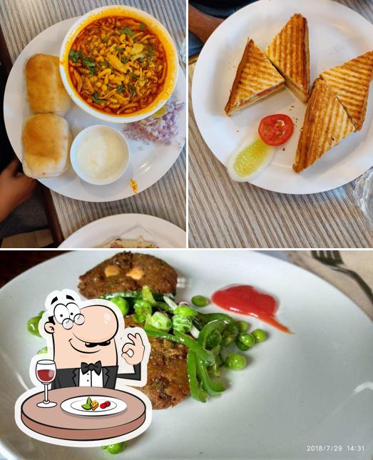 Rudra Restaurant - Kailash Parbat Hotel