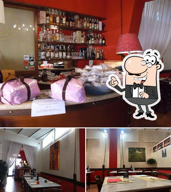 Gli interni di Enoteca Velia di Francesco Bonucelli