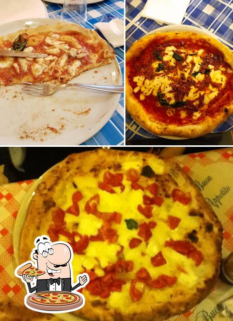 Scegli tra le molte varianti di pizza