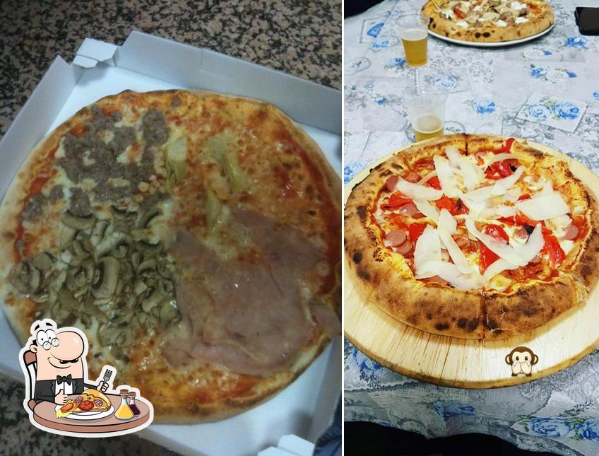 Prenditi una pizza a Pizzeria Soleluna