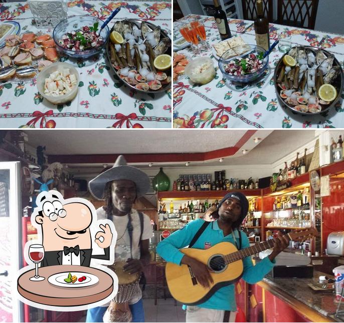 Bar Serenella si caratterizza per la cibo e bancone da bar