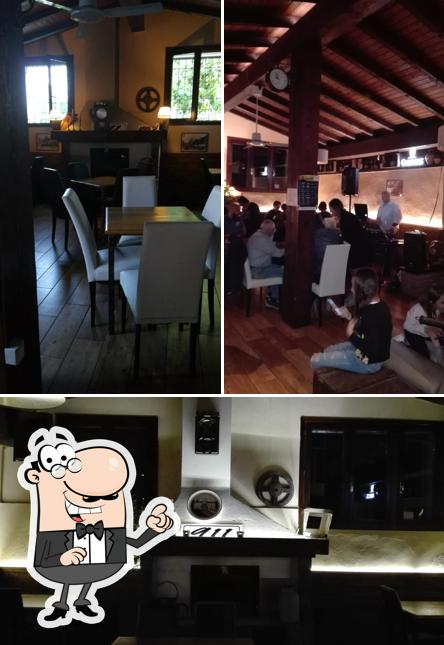 Gli interni di 911 Café Beer & Food