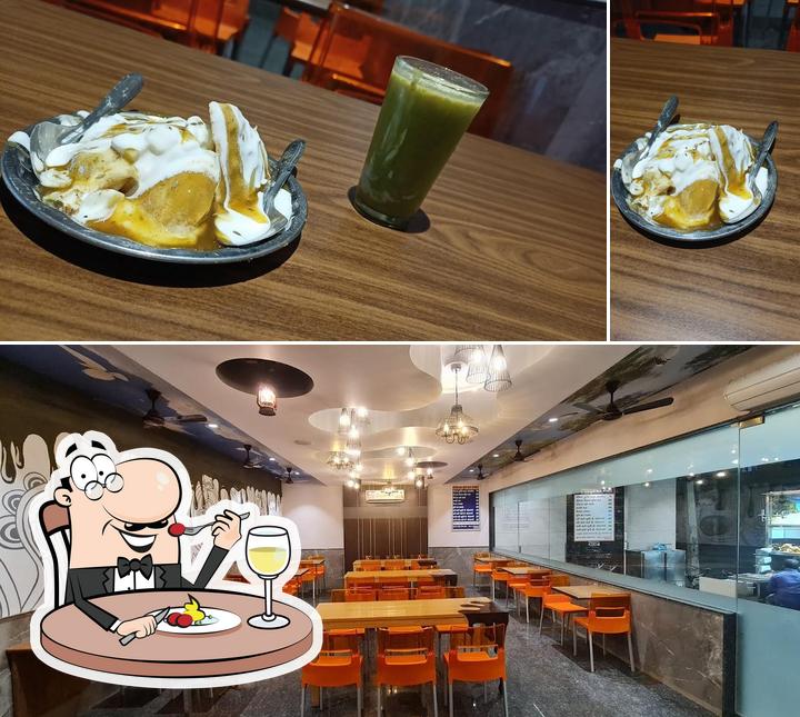 The picture of Hoshiarpuri Chaat Bhandar’s food and interior