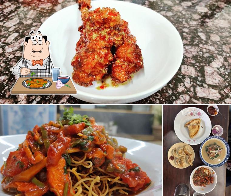 Chicken wings at Momo & Noodles