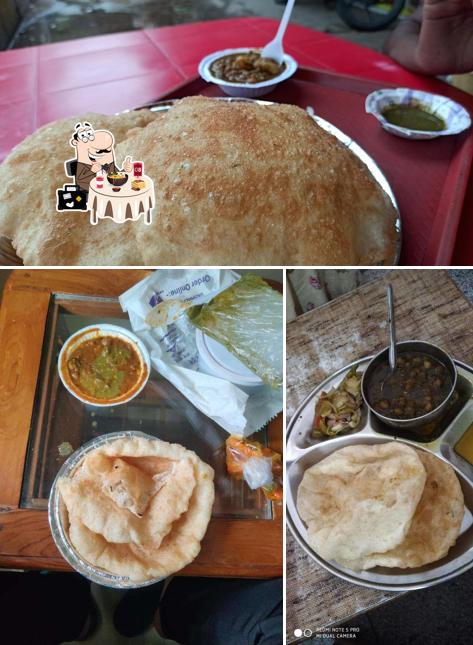 Food at Shri Shyam Bhature Wala