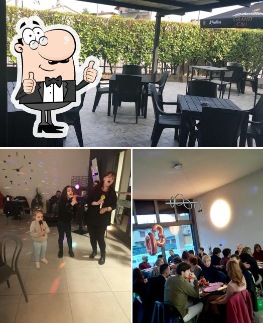 Ecco una foto di NO NAME BAR