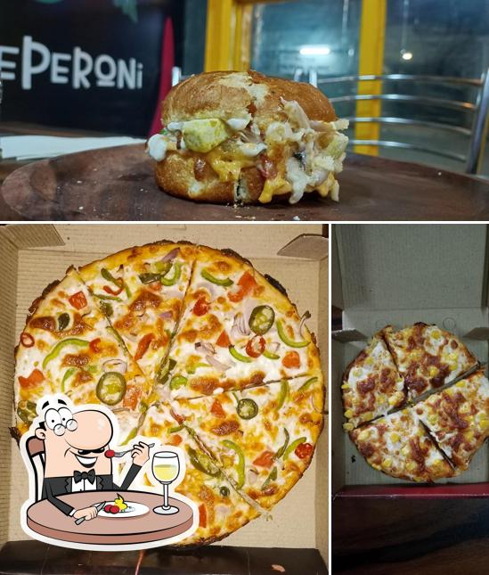 Food at Nitya's Pizza