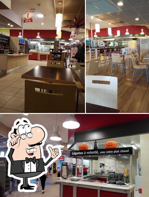 Installez-vous à l'une des tables de FLUNCH CHATEAUROUX CAP SUD