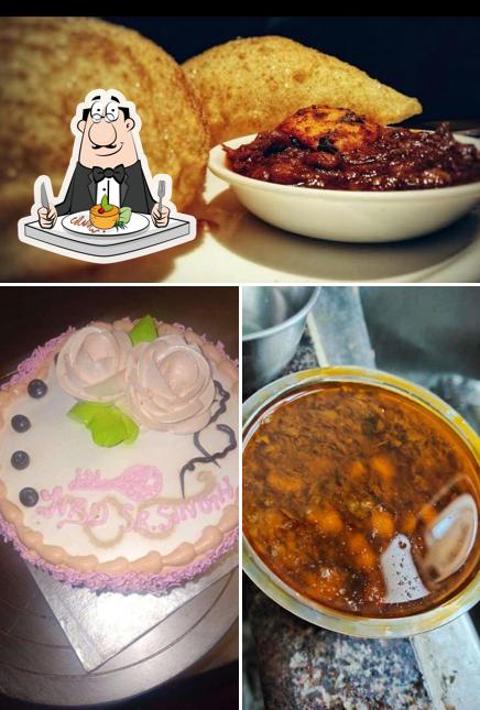 Food at Bikanervala Pari Chowk