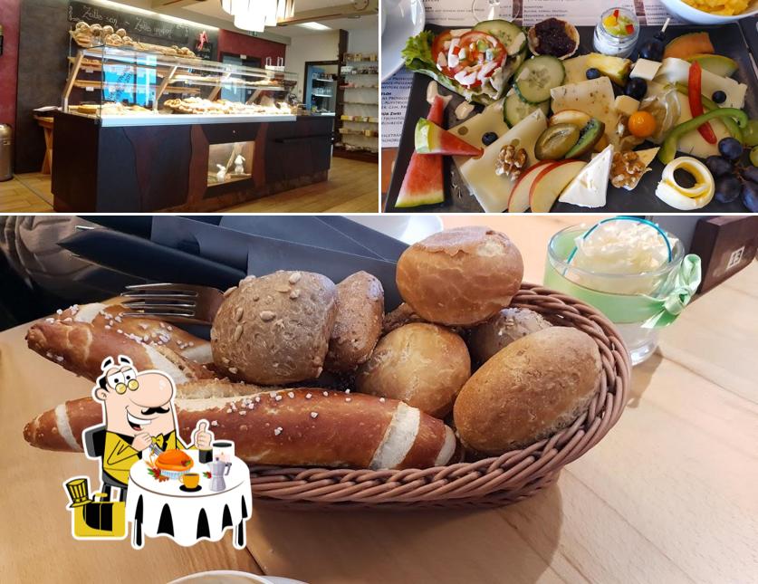 Essen im Café Zeitlos