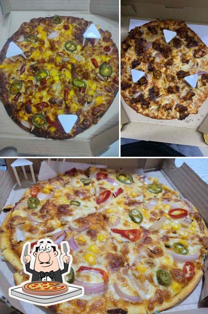 Pick pizza at LeanCrust Pizza - ThinCrust Experts